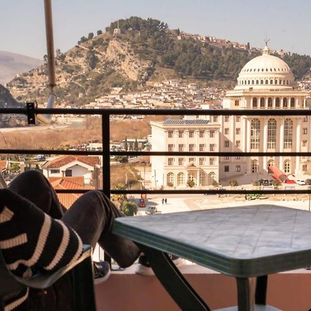 Apartament Egzoni City Center Daire Berat Dış mekan fotoğraf