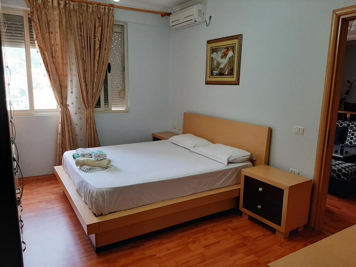 Apartament Egzoni City Center Daire Berat Dış mekan fotoğraf