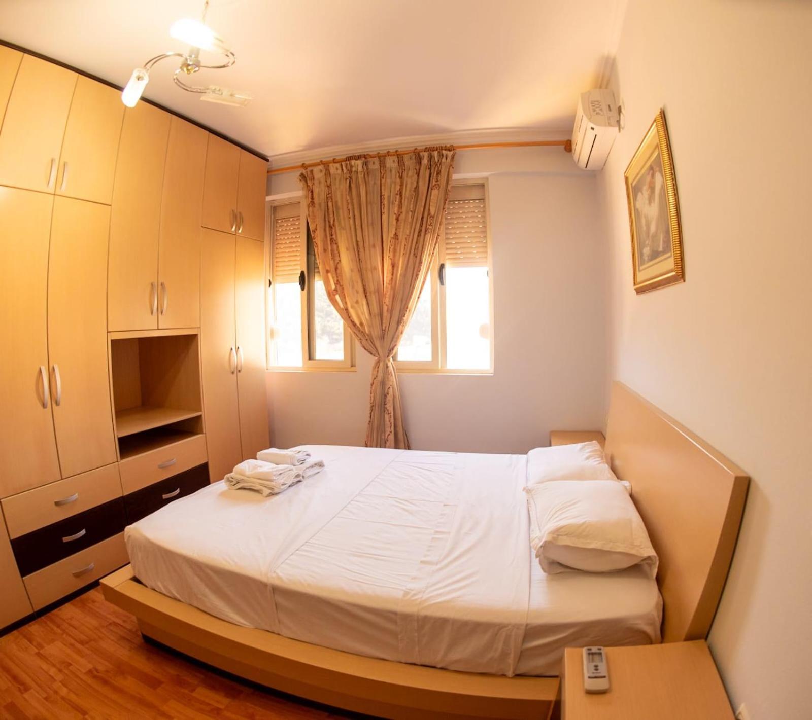Apartament Egzoni City Center Daire Berat Dış mekan fotoğraf