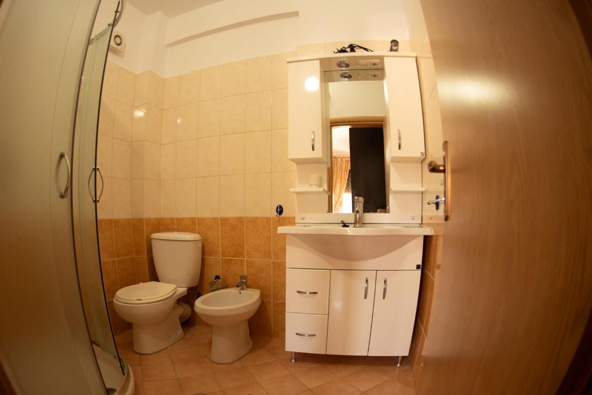 Apartament Egzoni City Center Daire Berat Dış mekan fotoğraf