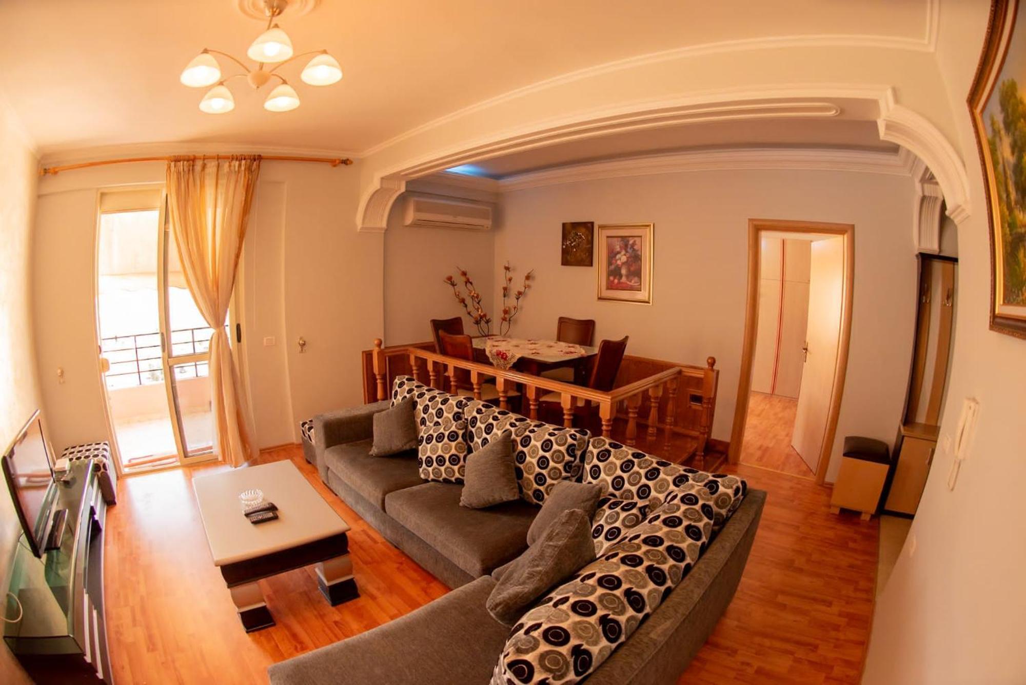 Apartament Egzoni City Center Daire Berat Dış mekan fotoğraf